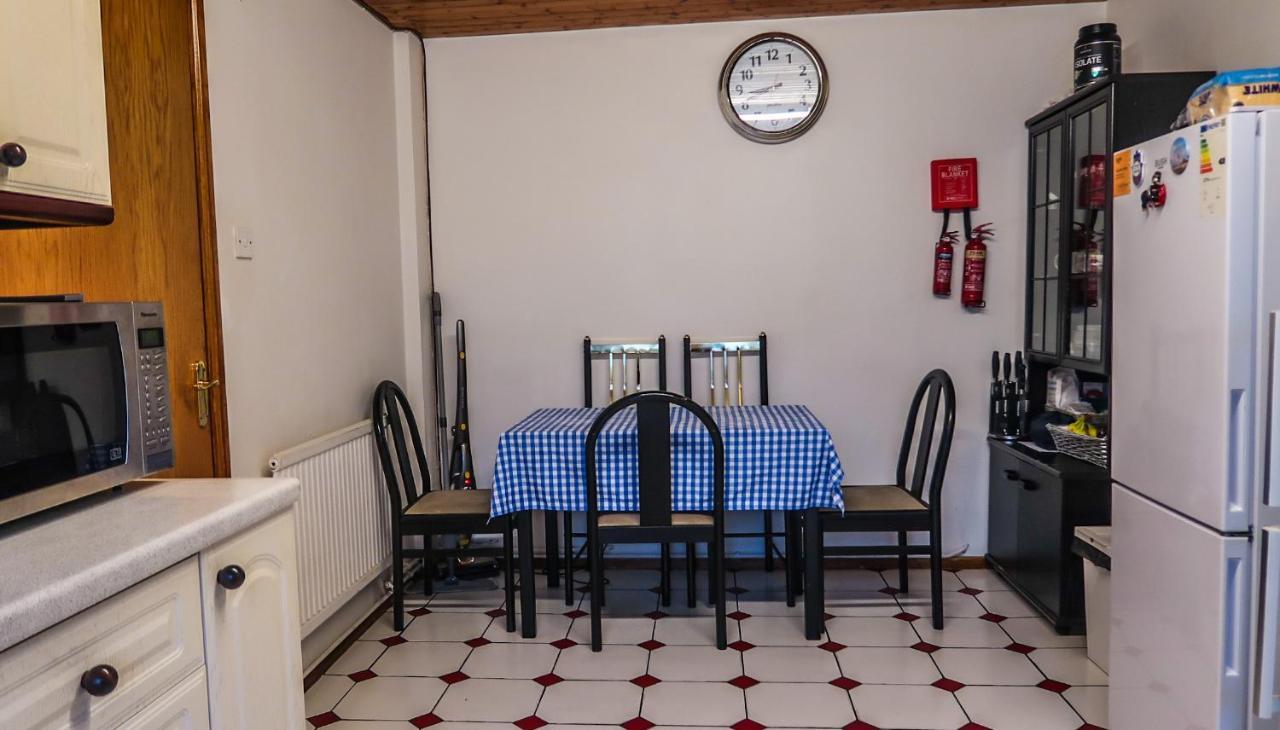 Cozy Double Room - Only Room Лондон Экстерьер фото