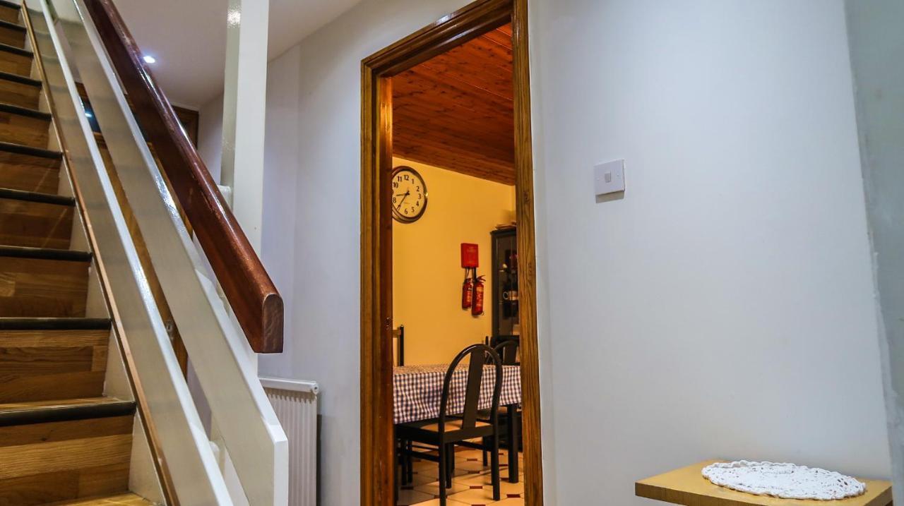 Cozy Double Room - Only Room Лондон Экстерьер фото